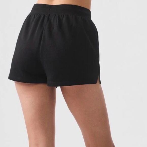 ALO Yoga Black Shorts - Picture 7 of 7